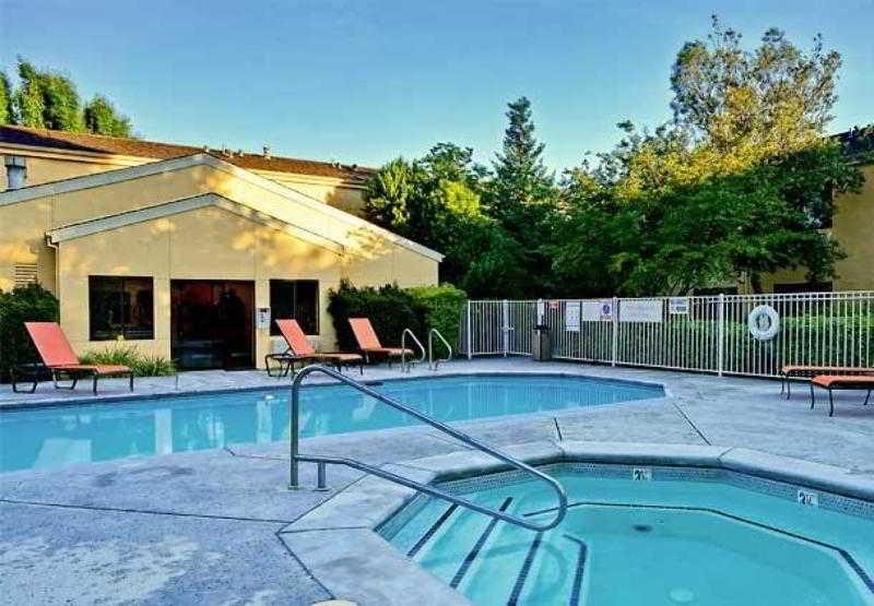 Courtyard By Marriott Vacaville Exterior photo