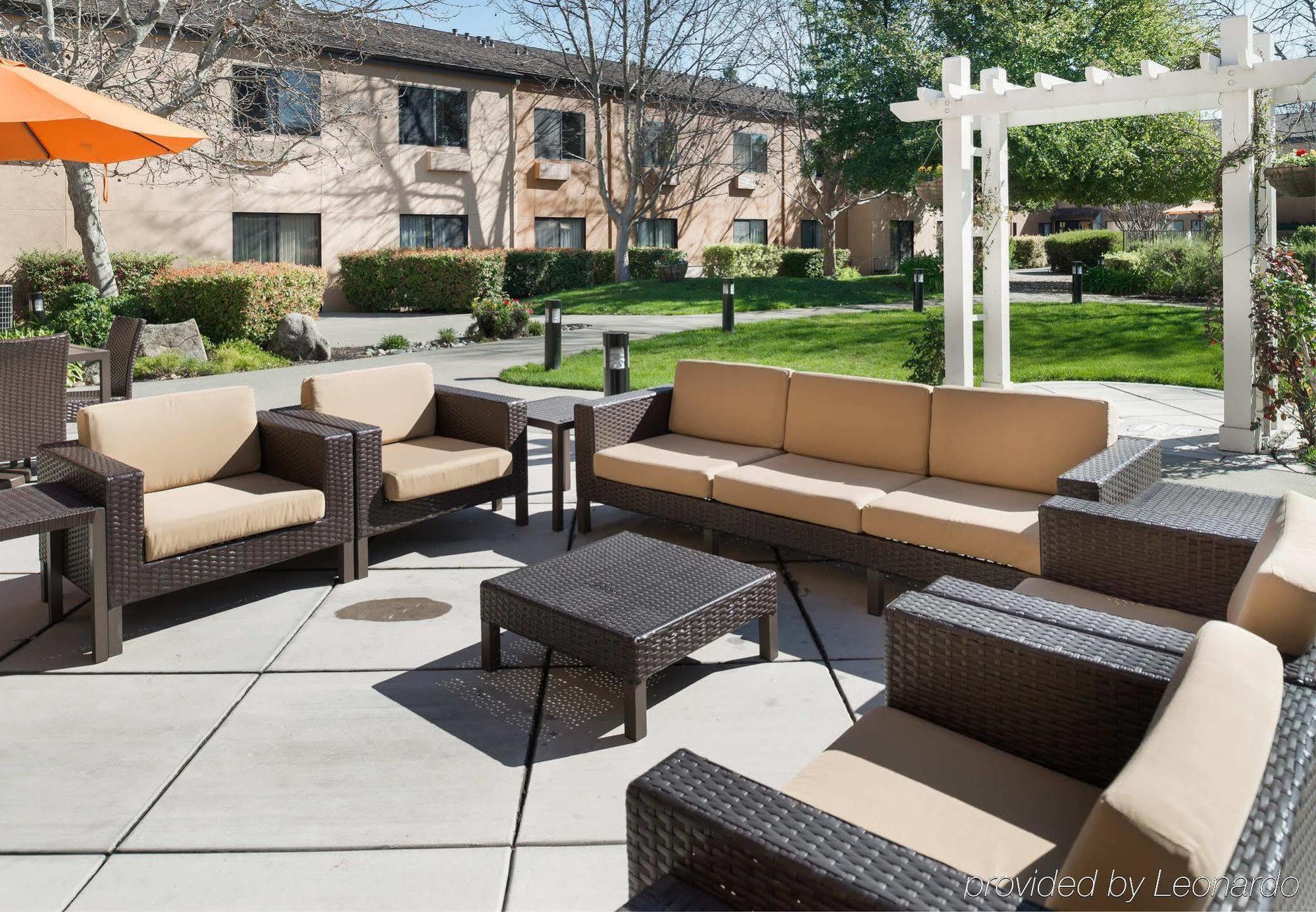 Courtyard By Marriott Vacaville Exterior photo